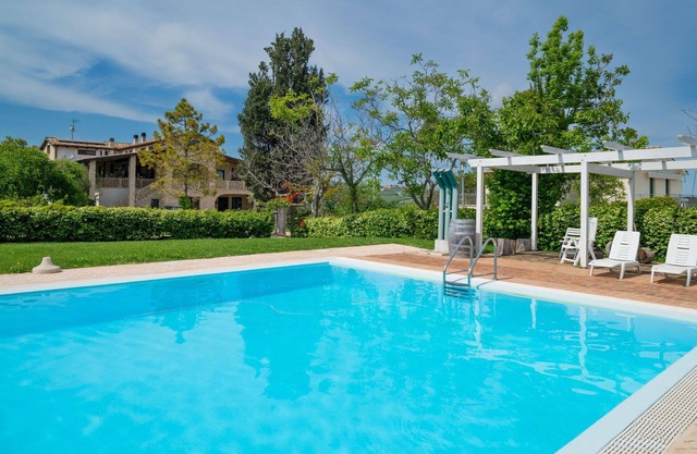 Nice apartment for 4 people with pool, WIFI, A/C, TV, patio, pets allowed and parking