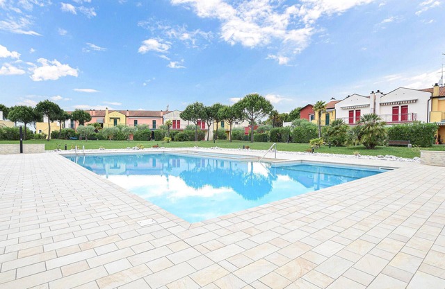 Nice apartment in Aprilia Marittima