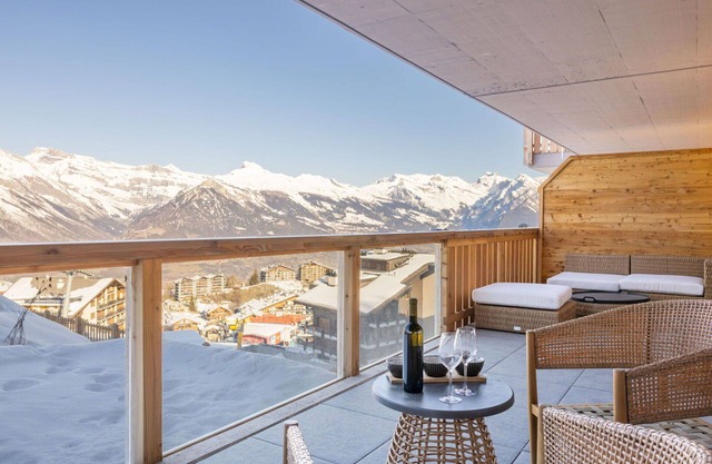 Nice apartment for 6 people with hot tub, WIFI, TV and balcony