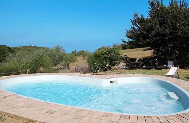 Nice apartment for 2 people with pool, A/C, WIFI, TV, patio, pets allowed and panoramic view