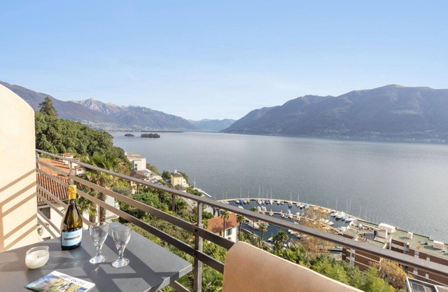 Nice apartment for 3 people with WIFI, pool, TV, terrace and pets allowed
