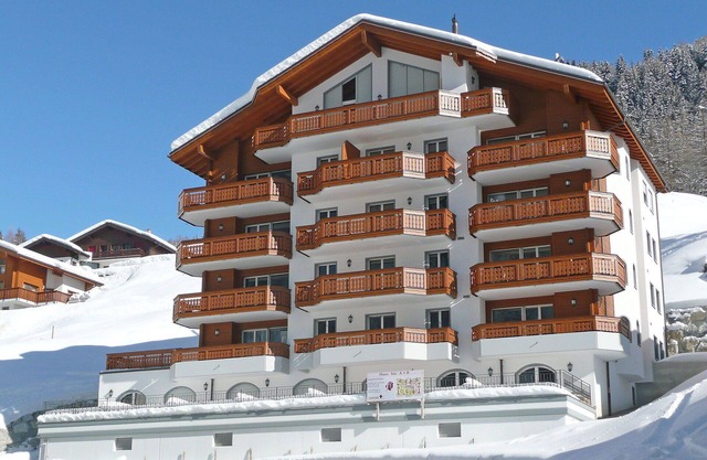 Nice apartment for 4 guests with hot tub, WIFI, TV and balcony