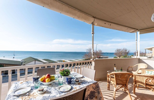 Nice apartment for 4 people with WIFI, TV, terrace and pets allowed