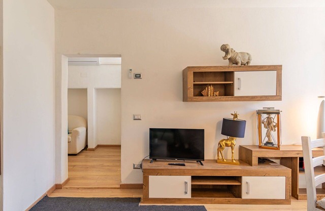 Nice apartment for 4 people with WIFI, A/C, TV and patio