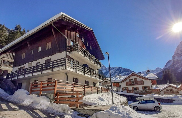 Nice apartment for 4 people with TV and pets allowed