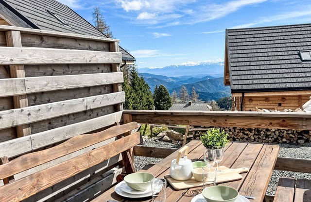Nice apartment for 5 guests with WIFI, TV, terrace and parking