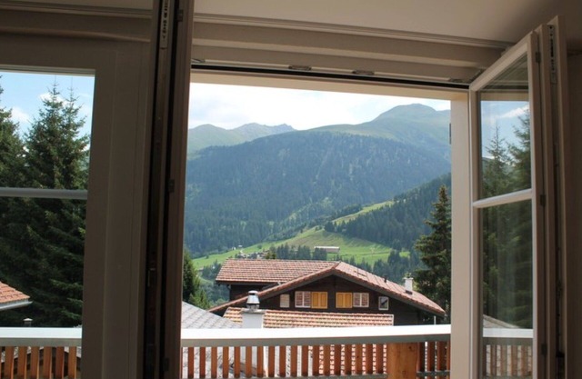 Nice apartment for 5 people with WIFI, balcony and parking