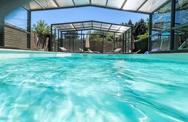 Nice apartment for 6 people with WIFI, pool, TV, terrace and pets allowed