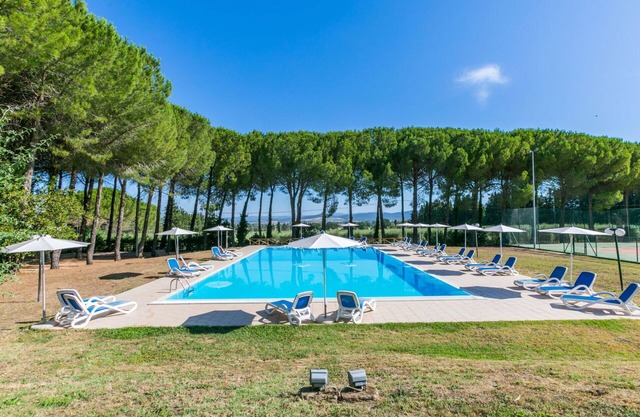 Nice apartment for 6 people with pool, A/C, WIFI, TV and terrace