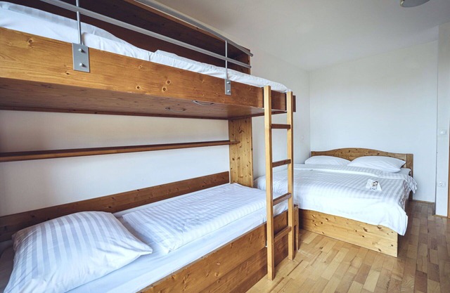 Nice apartment for 7 guests with pool, WIFI, TV, balcony, pets allowed and panoramic view