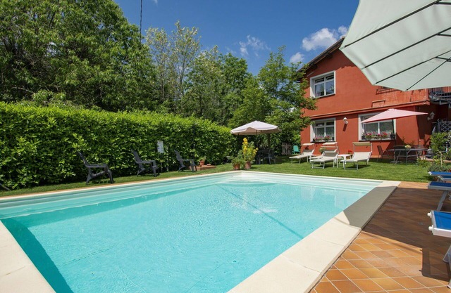 Nice apartment for 7 guests with pool, WIFI, TV, terrace, pets allowed and parking