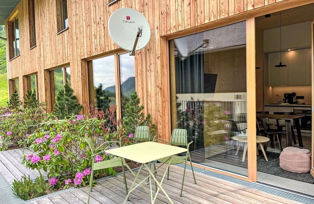 Nice apartment for 4 guests with WIFI, TV, terrace and pets allowed