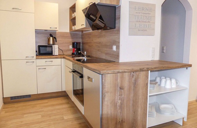 Nice apartment for 4 people with WIFI, TV and balcony