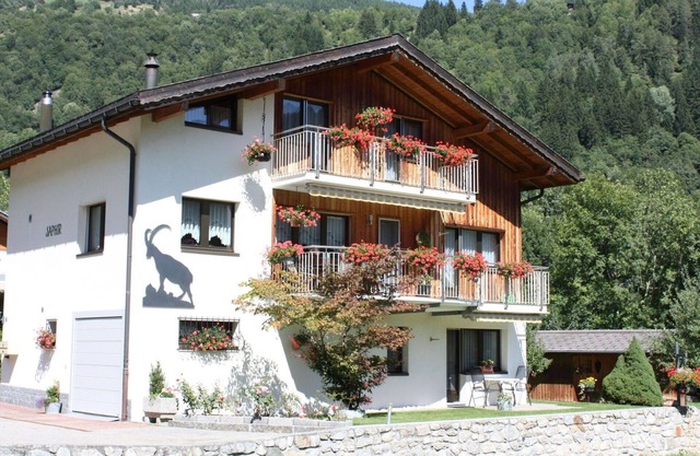 Nice apartment for 2 people with WIFI, TV and balcony