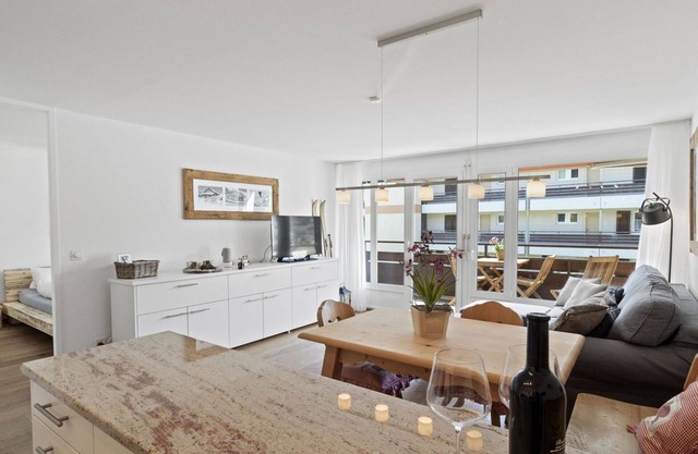 Nice apartment for 4 people with WIFI, TV and balcony