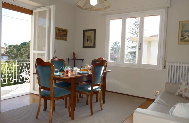 Nice apartment for 5 guests with WIFI, TV and balcony