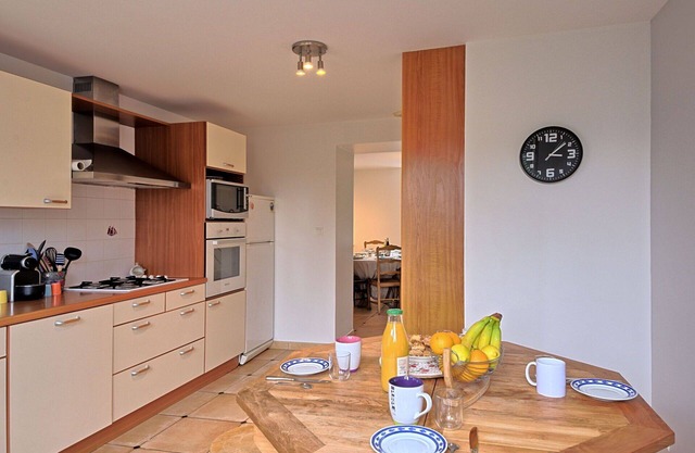 Nice apartment in villa for 8 guests with WIFI and terrace