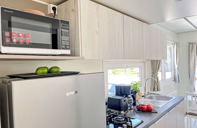 Nice apartment in villa for 4 guests with terrace and pets allowed