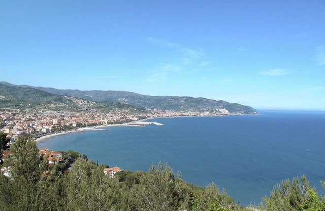 Nice apartment for 6 guests with WIFI, pool, TV, terrace and pets allowed