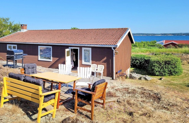 Nice home in Bergastrand with WiFi