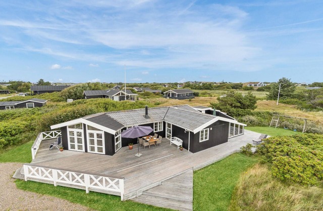 Nice home in Fanø with kitchen
