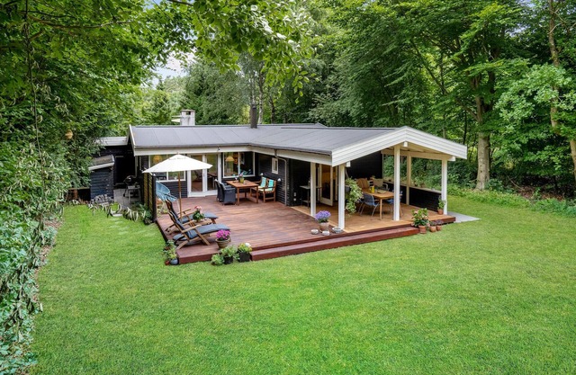Nice home in Frederiksværk with WiFi