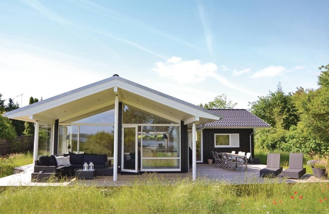 Nice home in Jægerspris with sauna
