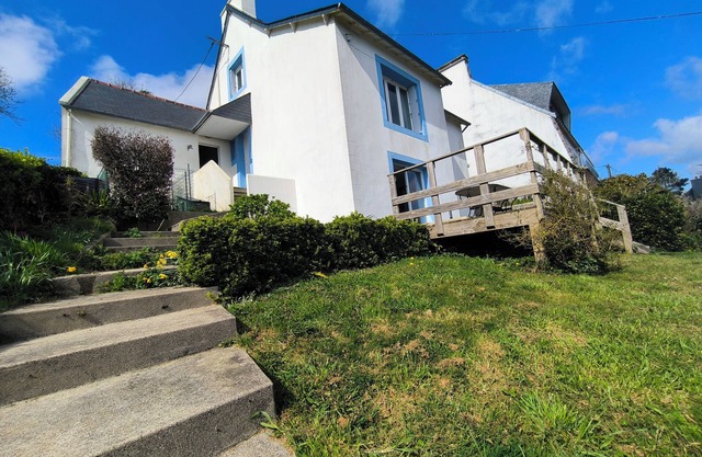 Nice house with sea view