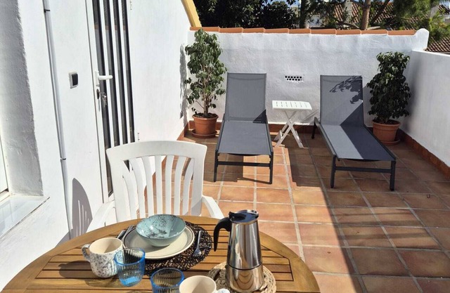 Nice independent apartment near the beach