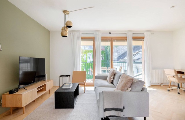 Nice Mariahilf 2BR w/Balcony, nr Bars & Shops, by Blueground
