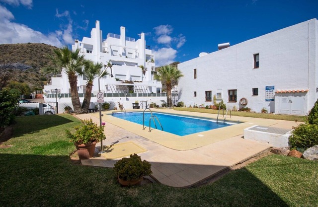Nice southfacing townhouse with 2 bedrooms and big terrace