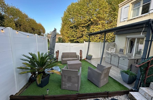 Nid douillet avec terrasse