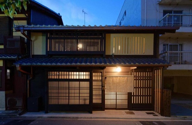Nijo Garden Villa - a beautiful traditional Japanese machiya house