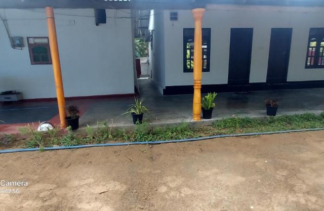 NILAVELI Beach Rooms AC
