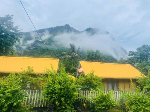 Nongkhiaw Ing Ing Mountain view