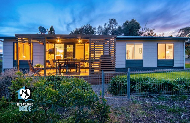 Nordic Retro Beachouse at Port Elliot