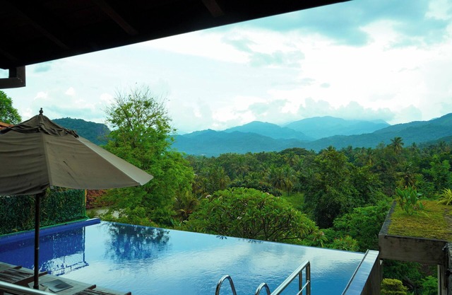 nSerene 5-Bedroom Villa nestled within the prestigious Victoria Golf Club!