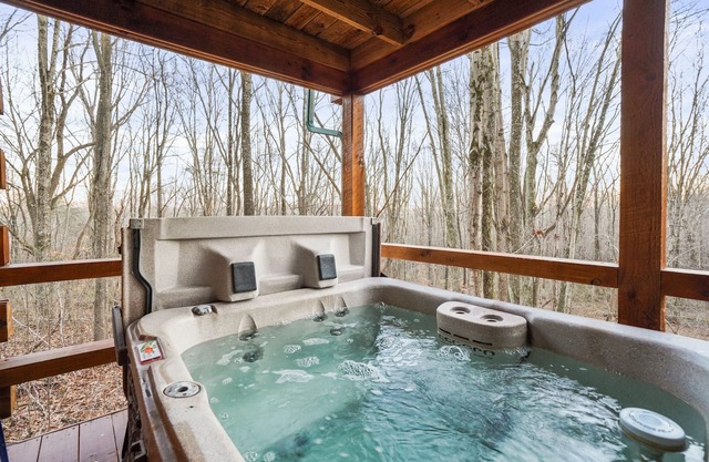 Oak Cabin | Private Lots | Couples
