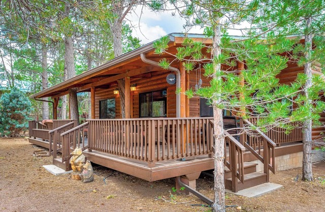Oak Country Lodge | Authentic Mountain Charm