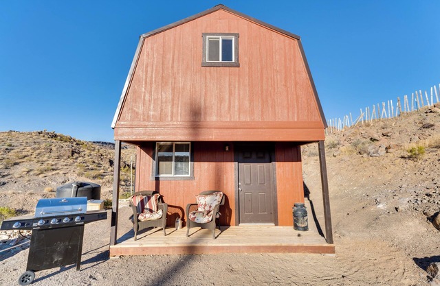 Oatman Studio w/Fire Pit Near Bullhead City!