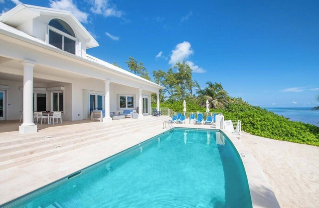 Ocean Kai: Luxe Oasis w/Oceanfront Pool, Sandy Beachfront, & Veranda Lounge