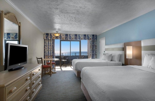 Ocean Oasis 3rd Floor Two Queen Oceanfront Room