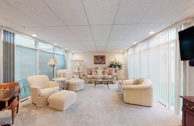 Ocean-view apartment with patio & W/D - walk to museums, dining, & shops