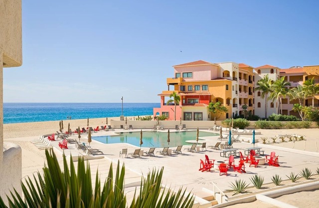 Ocean View, Pool & Gym Access at Beachfront Gem