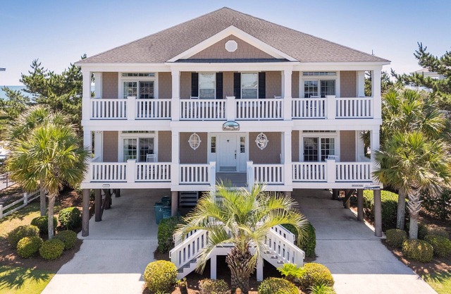 Oceanfront 7 BR Beach House with a Private Pool! Crown Jewel