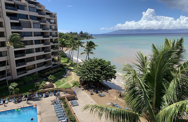 Oceanfront, ac, 3bd - SK356 - Sullivan Properties