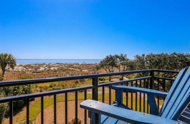 Oceanfront Condo with Serene Ocean Views, Bunk Bedroom, Community Pool, Kid Pool & Playground