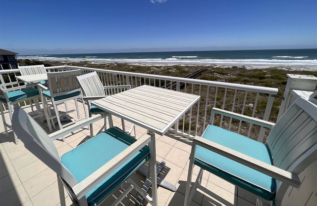 Oceanfront escape! Spectacular ocean views, 2 pools, tennis & elevator!