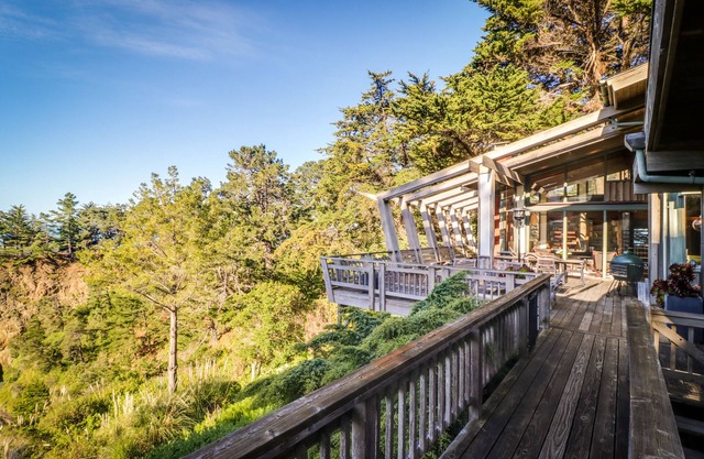 Oceanfront Stunner with Deck, Veranda & Incredible Views - Close to Beaches