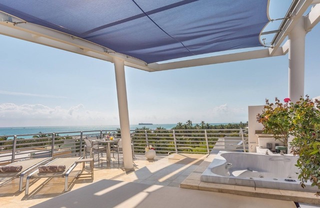 OceanFront Ultra Luxury Penthouse 09 Private Rooftop Hot Tub/Steps to Lincoln Rd